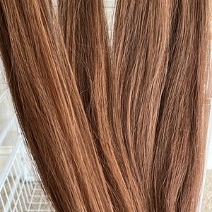 Gorgeous 18” Honey Highlights Brown freshly tapped Hair Extensions